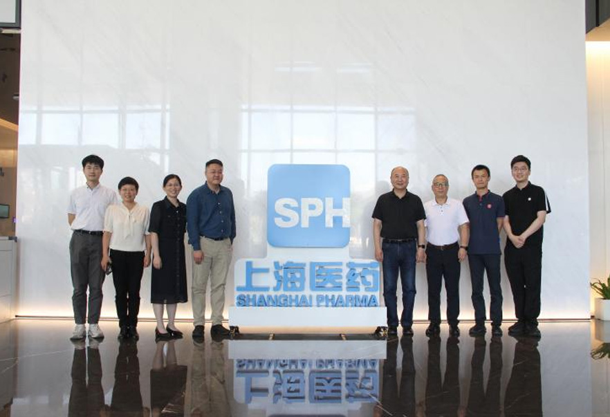 上海醫藥副總裁李東明赴常藥廠指導國際化業務